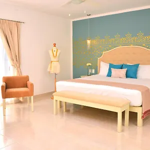 4* Hotel Unic Design - 5th Avenue (adults Only)